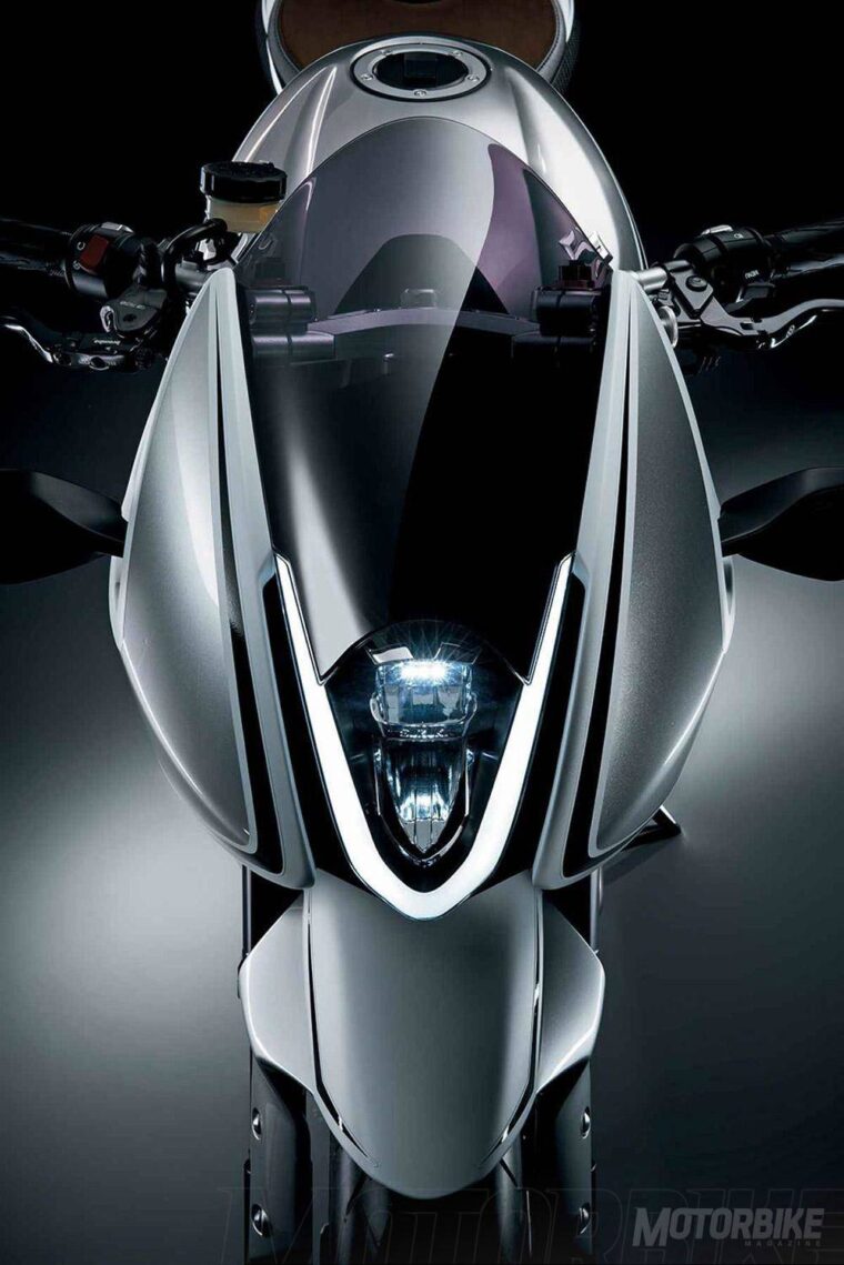 Suzuki Recursion Turbo - Motorbike Magazine