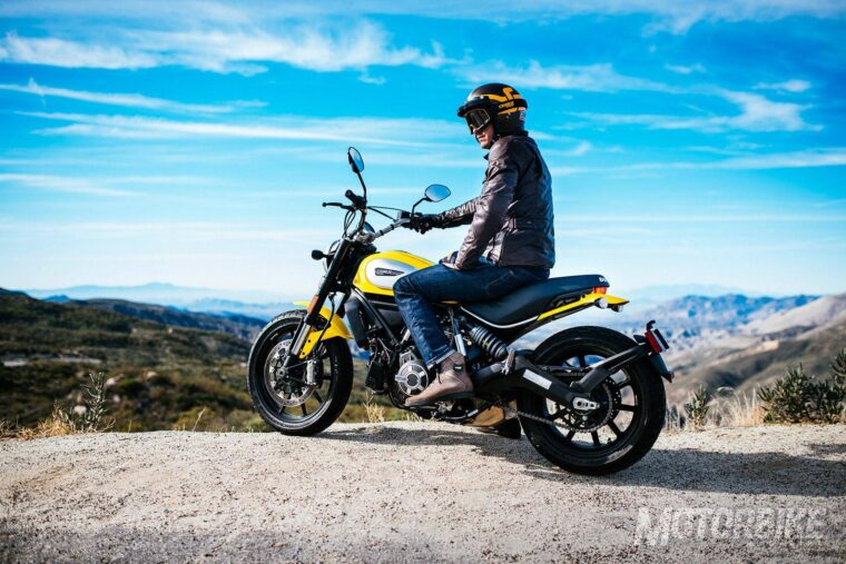 Triumph Scrambler vs. Scrambler Ducati - Motorbike Magazine