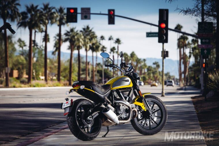 Triumph Scrambler vs. Scrambler Ducati - Motorbike Magazine