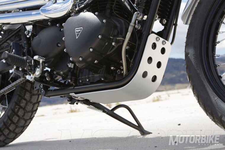 Triumph Scrambler vs. Scrambler Ducati - Motorbike Magazine