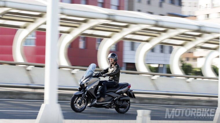 Yamaha-XMAX-125