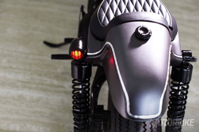 Harley-Davidson-Sportster-Cafe-racer_2