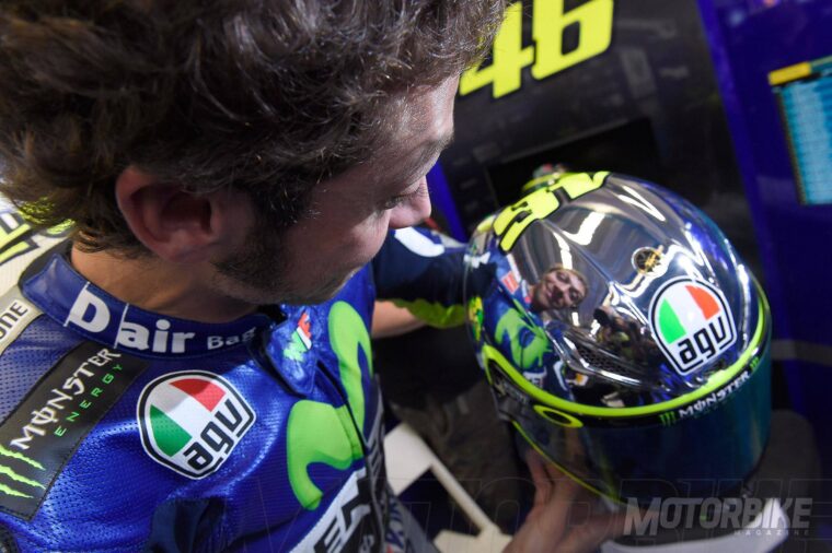 Valentino-Rossi-casco-Mugello-AGV-15