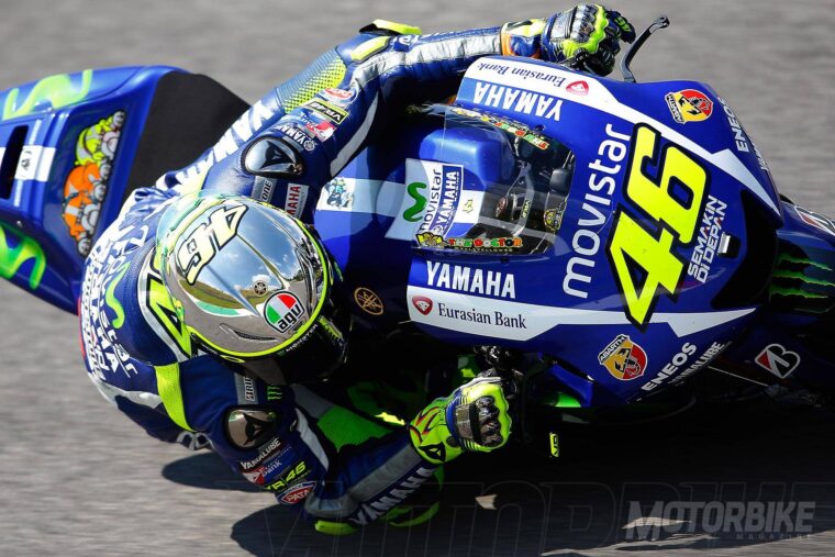 Valentino-Rossi-casco-Mugello-AGV-17
