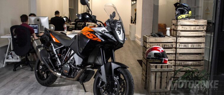 KTM-1050-Adventure-Apertura