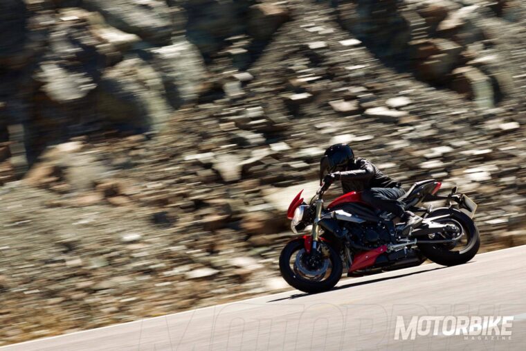 Triumph-Street-Triple_13