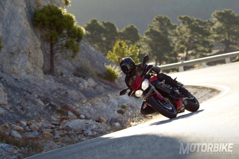 Triumph-Street-Triple_7