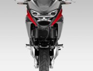 Honda VFR800X Crossrunner: vídeo, fotos y ficha técnica 15 Honda VFR800X Crossrunner 13