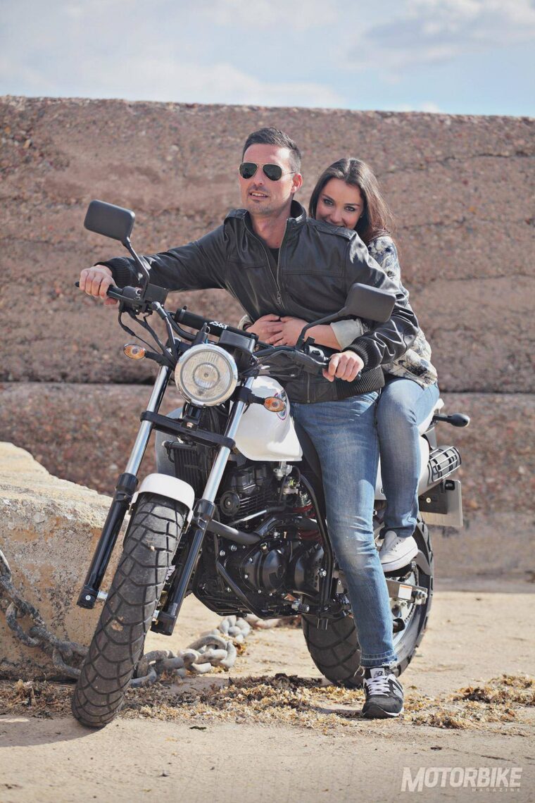 Hyosung-RT-125-Karion_4