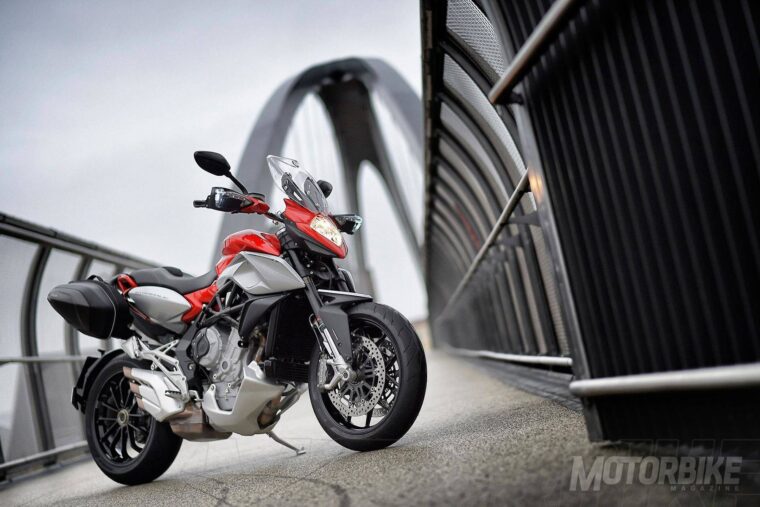 MV-Agusta-Stradale-800_11