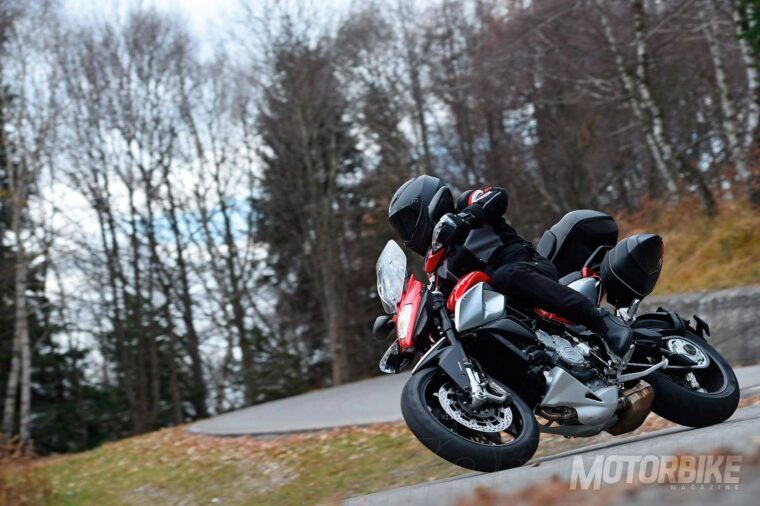 MV-Agusta-Stradale-800_12