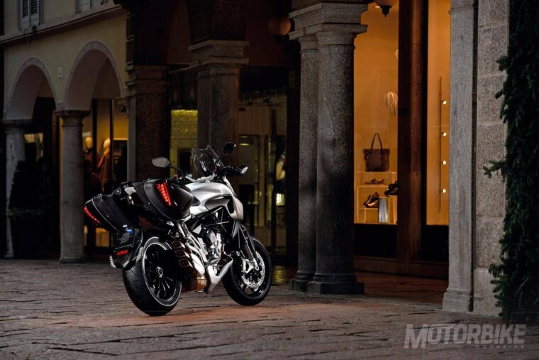 MV-Agusta-Stradale-800_15