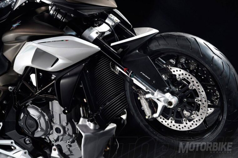 MV-Agusta-Stradale-800_2