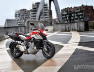 MV Agusta Stradale 800 9