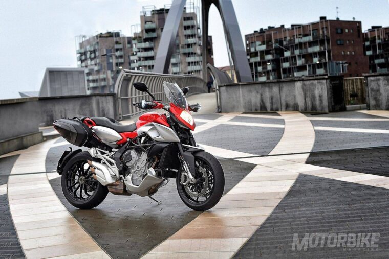 MV-Agusta-Stradale-800_9