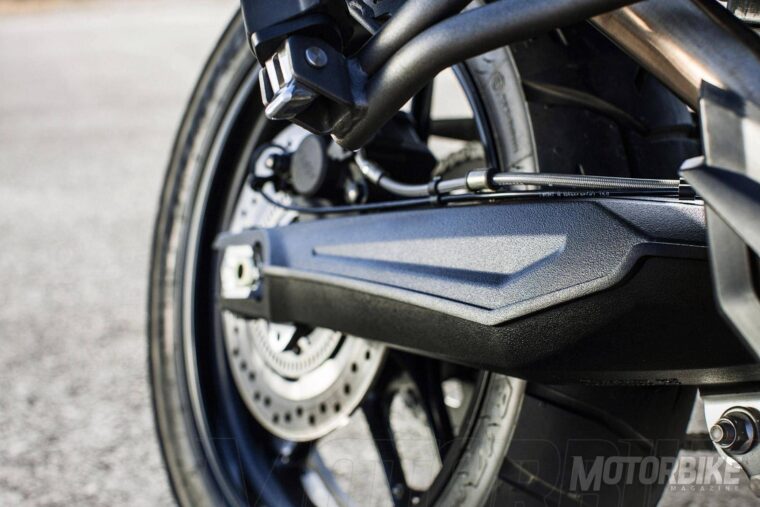 Triumph-Tiger-800-XR_8