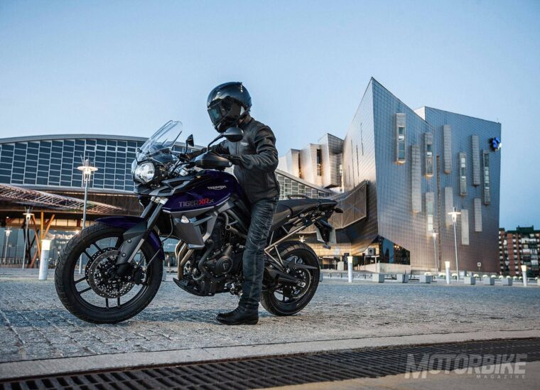 Triumph-Tiger-800_4