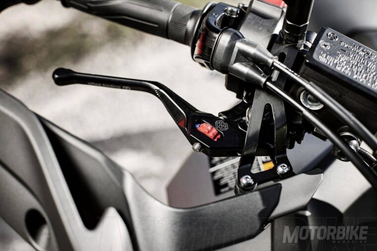 Yamaha MT-09 Tracer: vídeo, fotos y ficha técnica 2 Yamaha MT 09 Tracer 1