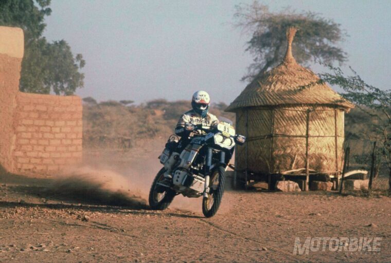 1986 Paris Dakar - Cyril Neveu - Honda NXR750 Africa Twin