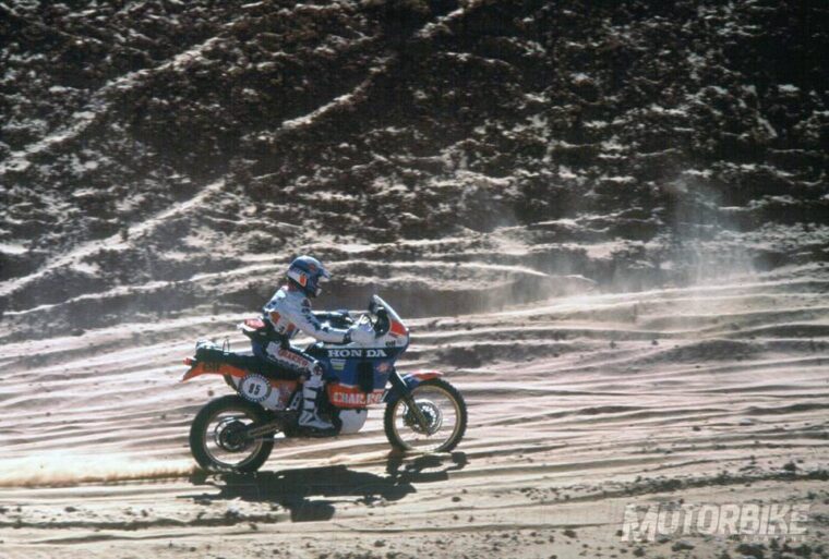 1987 Paris Dakar - Cyril Neveu - Honda NXR750 Africa Twin