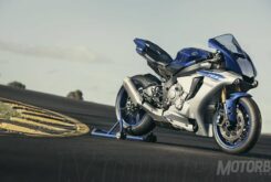 2015 Yamaha YZF R1 EU Race Blu Static 001