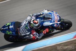 MotoGP Brno 2015: Lorenzo toma la iniciativa 25 Lorenzo Brno - Motorbike Magazine