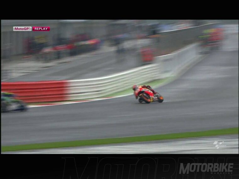 Marc Marquez Caida Silverstone MotoGP 2015