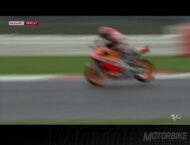 MotoGP Silverstone 2015. Caída de Marquez; el título de Rossi está más cerca 6 Marc Marquez Caida Silverstone MotoGP 2015