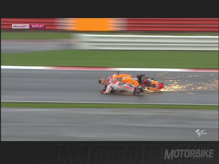 Marc Marquez Caida Silverstone MotoGP 2015