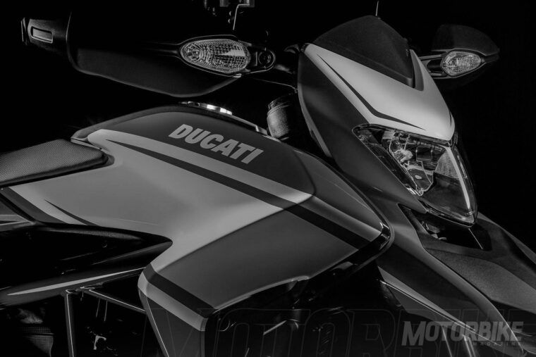 Ducati Hypermotard 937 2016