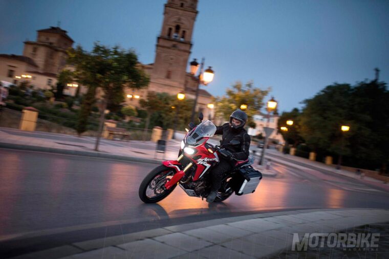 Honda Africa Twin 2016