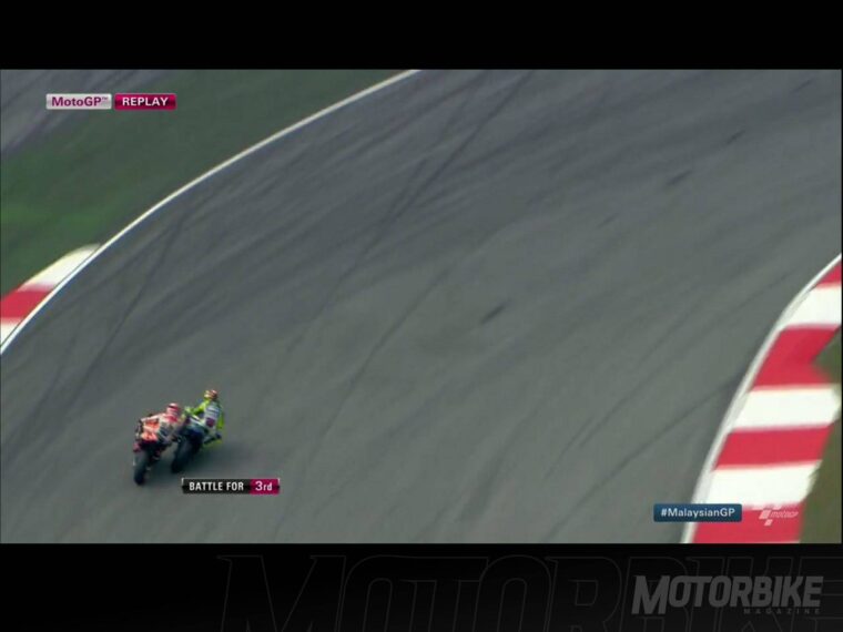 Rossi Marquez 2015 MotoGP Malasia Carrera12