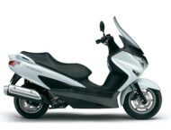 Suzuki Burgman 125 9