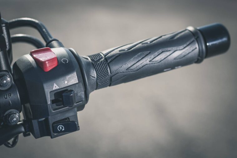 Suzuki-GSX-S-1000-MBK10-3137