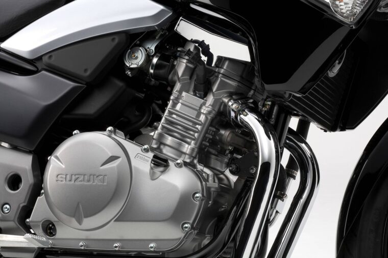 Suzuki Inazuma 250 1 Suzuki Inazuma 250 1