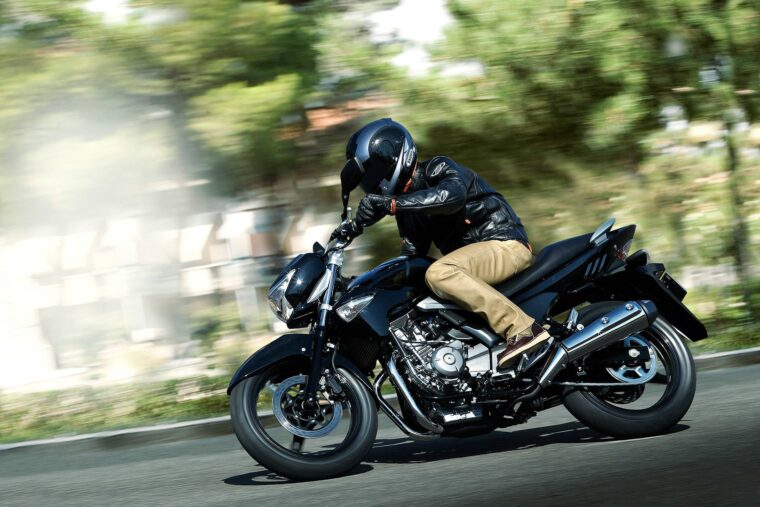 Suzuki-Inazuma-250_12