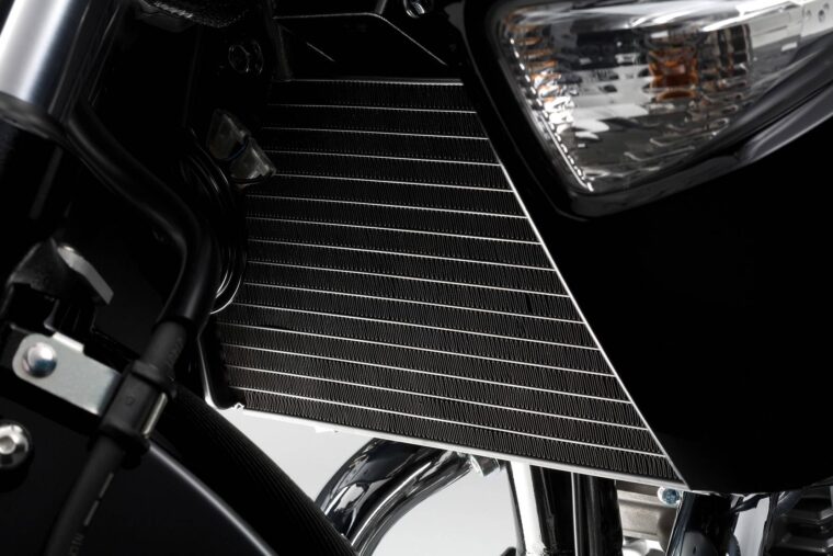 Suzuki-Inazuma-250_14