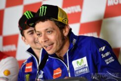 Valentino Rossi: «Lorenzo tiene un nuevo fan, que es Márquez, ya que le ayudó en Australia» 12 Valentino Rossi 2015