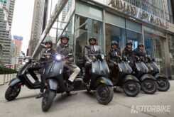 Vespa 946 NYC Armani 01