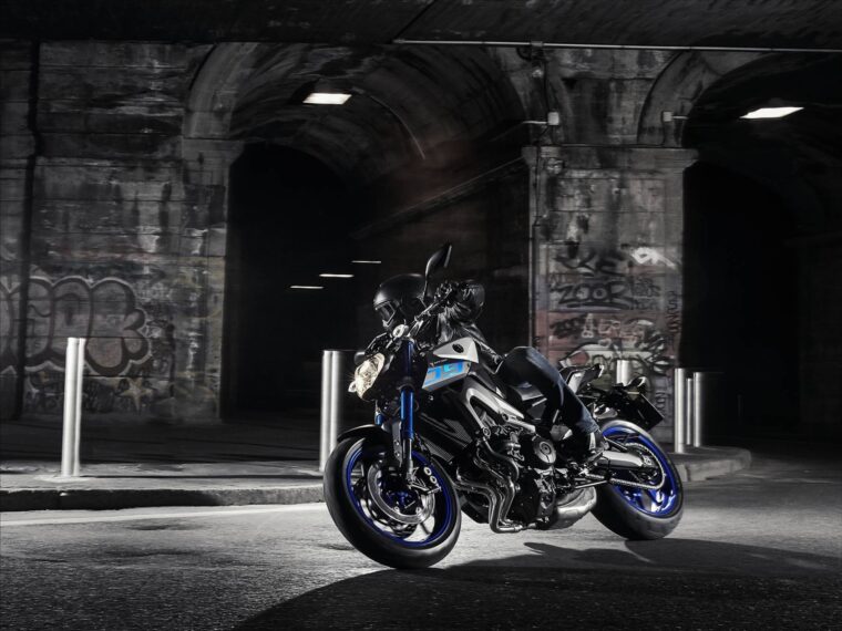 Yamaha MT-09 2015 1 Yamaha MT 09 5