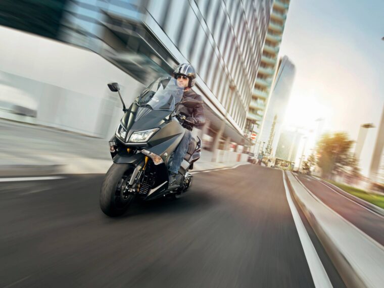 Yamaha T-Max 2015