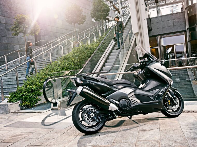 Yamaha-TMax-2015-35