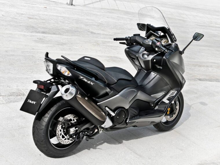 Yamaha-TMax-2015-37