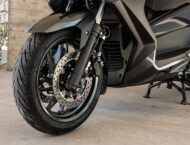 Yamaha XMAX 400 14