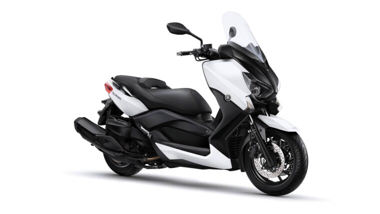 Yamaha-XMAX-400_25