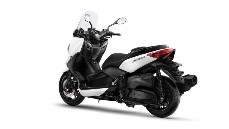Yamaha XMAX 400 27