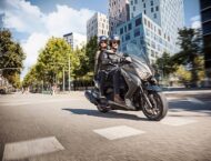 Yamaha XMAX 400 8