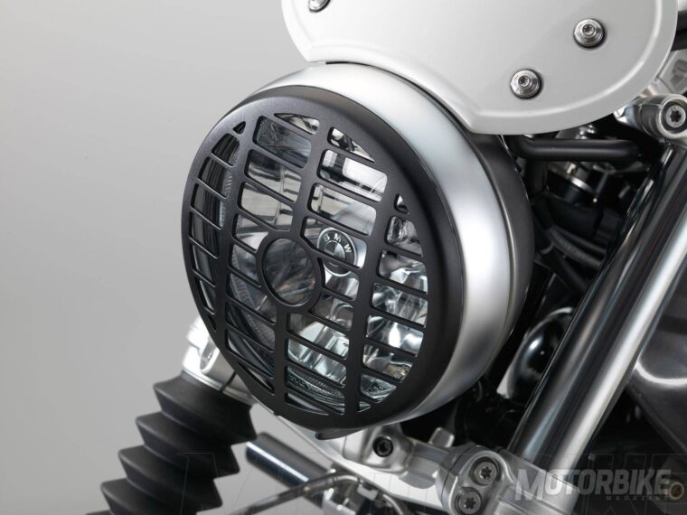 BMW-R-nineT-Scrambler-2016_8