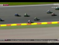 Aparatosa caída provoca la bandera roja en la salida de Moto2 3 Caida Salida Moto2 Valencia 2015 2