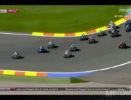 Aparatosa caída provoca la bandera roja en la salida de Moto2 4 Caida Salida Moto2 Valencia 2015 3